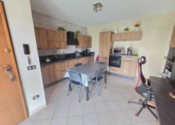 Cucina - Three-room apartment via dei Bassi, Signa - photo 5