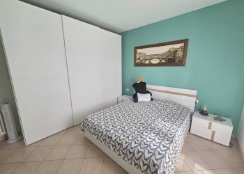Camera da letto - Three-room apartment via dei Bassi, Signa - photo 19