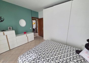 Camera da letto - Three-room apartment via dei Bassi, Signa - photo 20
