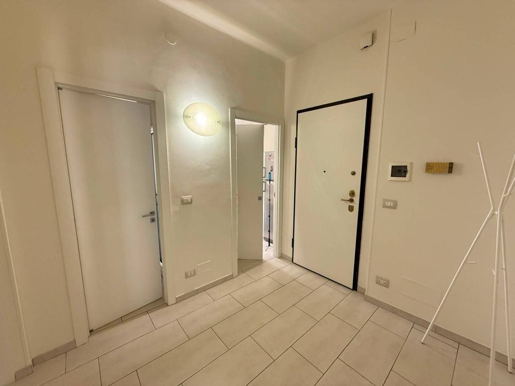 Ingresso - Trilocale via Giovanni Spano, 6/8, Torino (zona Lingotto) - foto 3