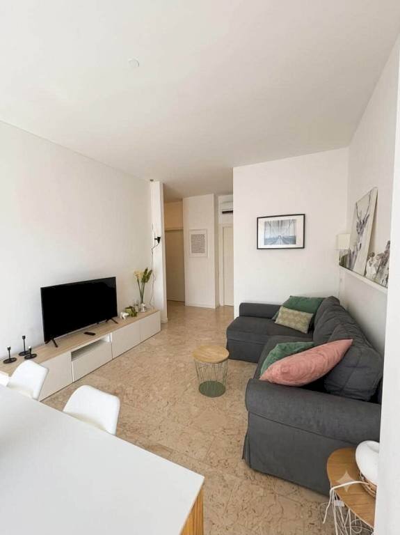 Salone - Two-room apartment via Rodolfo Carabelli, Milano - photo 2