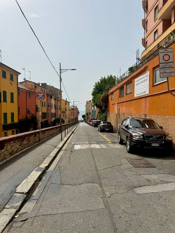 Zona - Bilocale via Nicolò Dodero, 8, Genova - foto 2