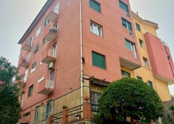 Facciata - Bilocale via Nicolò Dodero, 8, Genova - foto 4