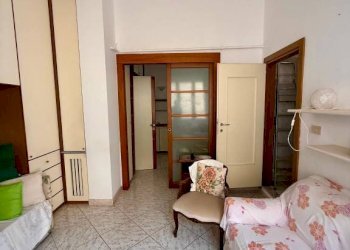 Camera da letto - Bilocale via Nicolò Dodero, 8, Genova - foto 17
