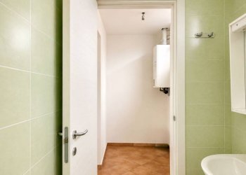 Disimpegno - Bilocale piazza Dottor Ludovico Necchi, 1, Gazzada Schianno - foto 14