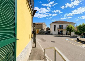 Dettagli - Bilocale piazza Dottor Ludovico Necchi, 1, Gazzada Schianno - foto 23