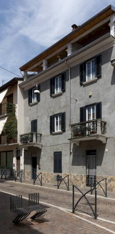 Facciata - Casa indipendente Galliate - foto 2