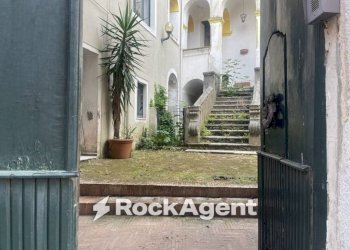 Giardino - Stabile - Palazzo via le Piazze, 27, Giffoni Sei Casali - foto 3