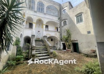 Facciata - Stabile - Palazzo via le Piazze, 27, Giffoni Sei Casali - foto 25