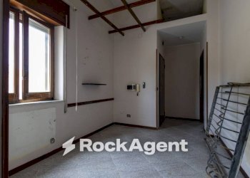 Stanza non arredata - Trilocale via Aquileia, 39, Catanzaro - foto 4