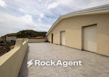 Terrazzo - Trilocale via Aquileia, 39, Catanzaro - foto 26