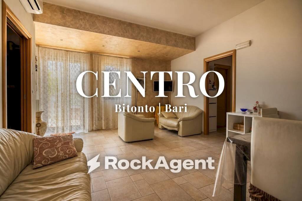 Salone - Three-room apartment via Vincenzo Bellini, 3, Bitonto - photo 1