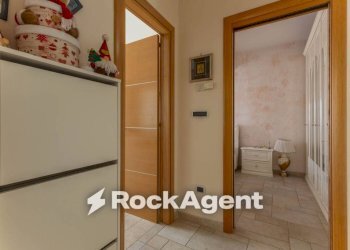 Disimpegno - Three-room apartment via Vincenzo Bellini, 3, Bitonto - photo 11