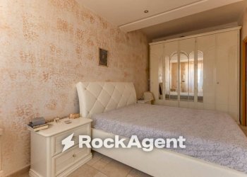 Camera da letto - Three-room apartment via Vincenzo Bellini, 3, Bitonto - photo 13