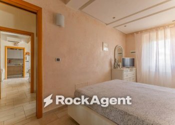 Camera da letto - Three-room apartment via Vincenzo Bellini, 3, Bitonto - photo 14