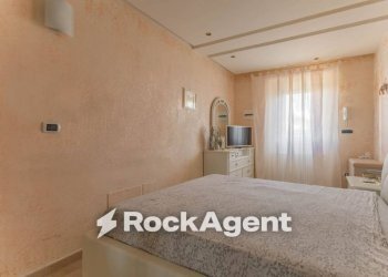 Camera da letto - Three-room apartment via Vincenzo Bellini, 3, Bitonto - photo 16