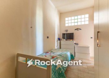 Camera da letto - Three-room apartment via Vincenzo Bellini, 3, Bitonto - photo 19
