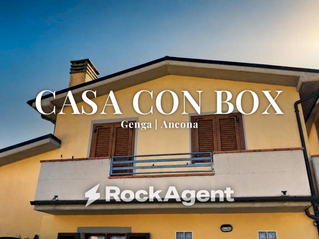 Facciata - Three-room apartment Frazione Isola Centipera, Genga - photo 1
