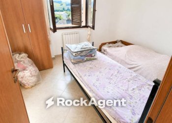 Camera da letto - Appartamento Frazione Isola Centipera, Genga - foto 15