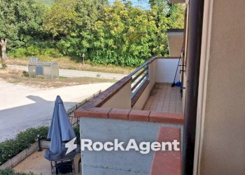 Balcone - Three-room apartment Frazione Isola Centipera, Genga - photo 21