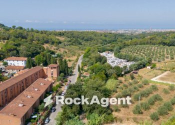 Vista - Trilocale via della Valle Benedetta, 112, Livorno - foto 2