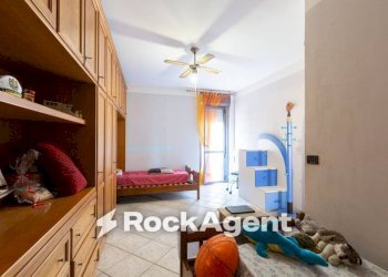 Camera da letto - Trilocale via della Valle Benedetta, 112, Livorno - foto 21