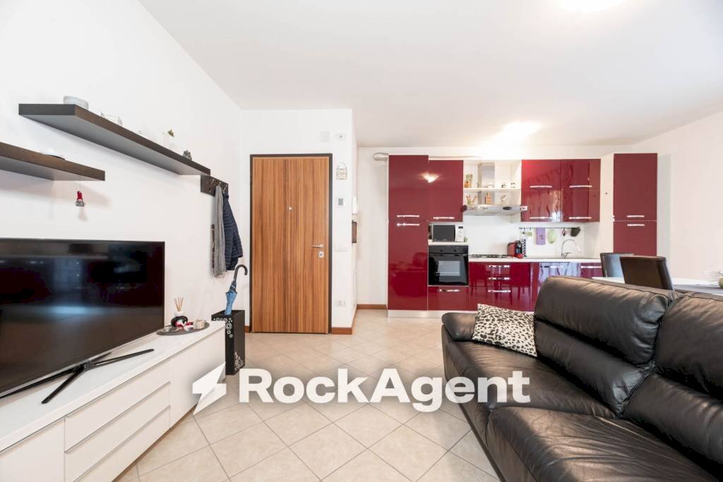 Salone - Three-room apartment via Cesare Pavese, 5, Vigonovo - photo 2