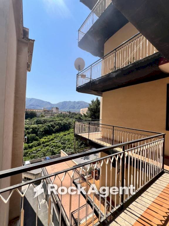 Balcone - Four-room apartment corso Pietro Pisani, 294, Palermo - photo 3