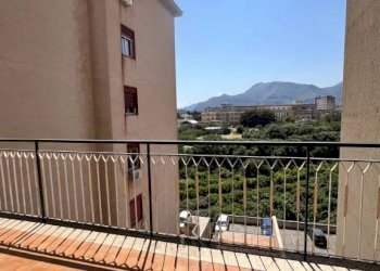Terrazzo - Four-room apartment corso Pietro Pisani, 294, Palermo - photo 2
