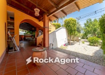 Veranda - Villa via Vincenzo Ricca, 12, Aci Catena - photo 18