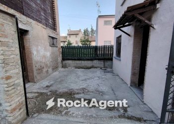 Cortile interno - Villa via Prevostina, 47, Bastida Pancarana - foto 14