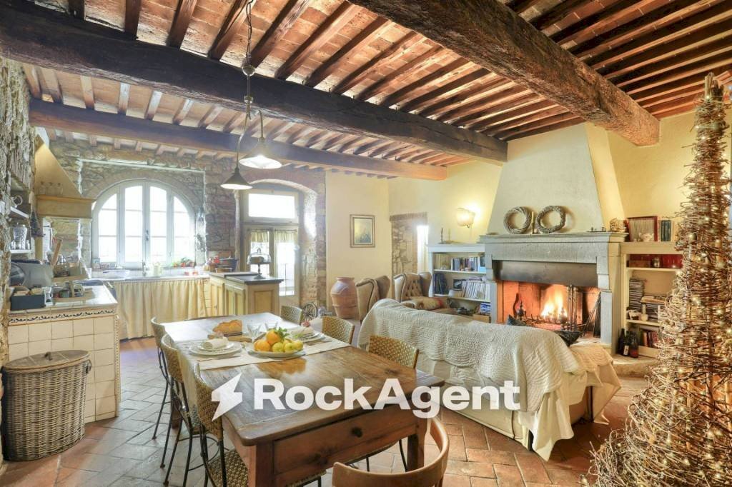 Salone - Casa indipendente via Enrico De Nicola, Rosignano Marittimo - foto 1
