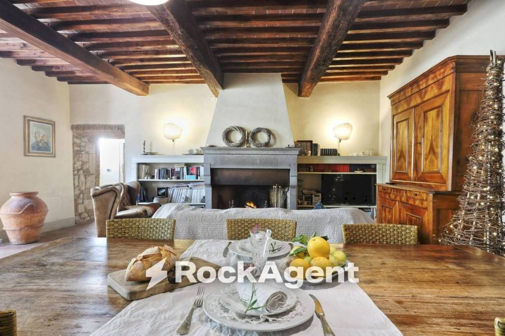 Salone - Casa indipendente via Enrico De Nicola, Rosignano Marittimo - foto 2
