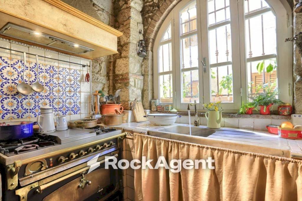 Cucina - Casa indipendente via Enrico De Nicola, Rosignano Marittimo - foto 3