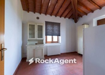 Camera da letto - Two-room apartment via Cerroni, Montaione - photo 5