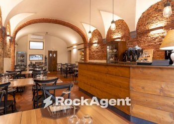 Interno non residenziale - Ristorante piazza Francesco Carrara, 16, Pisa (zona Santa Maria) - foto 1