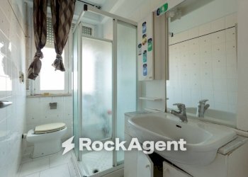 Bagno - Trilocale via Jacopo Sgarallino, 46, Livorno - foto 13