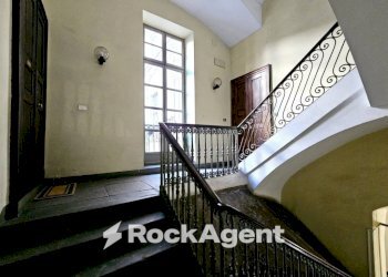 Interno palazzo - Two-room apartment via Gian Francesco Bellezia, 7, Torino (neighborhood Centro) - photo 3