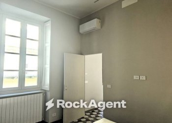Camera da letto - Two-room apartment via Gian Francesco Bellezia, 7, Torino (neighborhood Centro) - photo 4