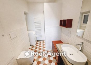 Bagno - Two-room apartment via Gian Francesco Bellezia, 7, Torino (neighborhood Centro) - photo 12