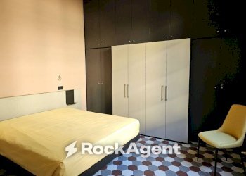 Camera da letto - Two-room apartment via Gian Francesco Bellezia, 7, Torino (neighborhood Centro) - photo 14