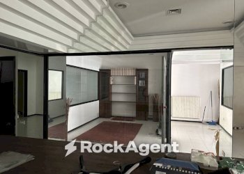 Interno non residenziale - Negozio via Benedetto Croce, 172, Pescara - foto 3