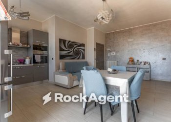 Salone - Three-room apartment traversa Bellini 3, Bitonto - photo 4