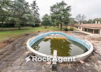 Piscina - Villa via Boiago, 25, Quinto di Treviso - foto 32
