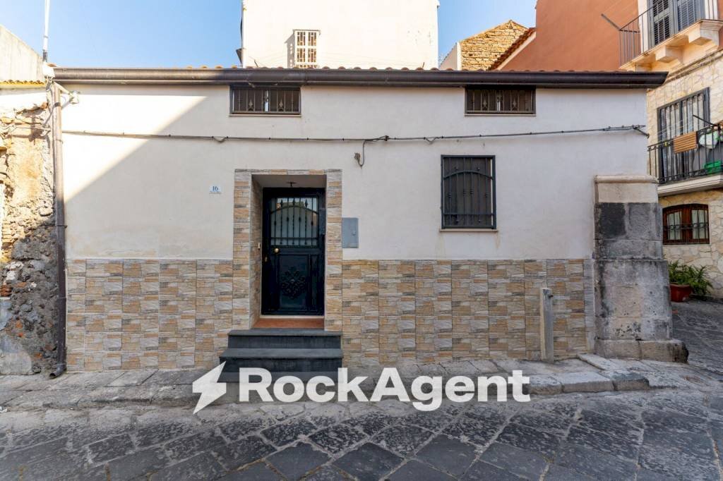 Facciata - One-room apartment via Sacchero, 16, Catania - photo 3