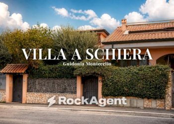 Facciata - Villa a Schiera viale Valle dell'Aniene, Guidonia Montecelio - foto 1