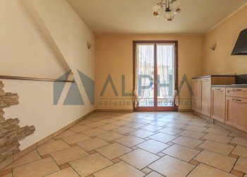 Cucina - Trilocale via Madonna del Pozzo, Mercato Saraceno - foto 3