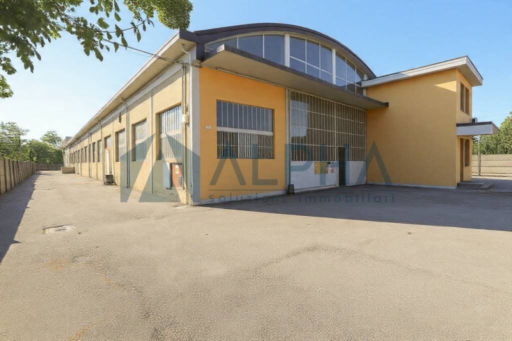 Facciata - Shed via Andrea Dragoni, Forlì - photo 1