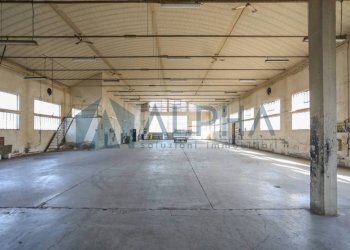 Interno non residenziale - Shed via Andrea Dragoni, Forlì - photo 5