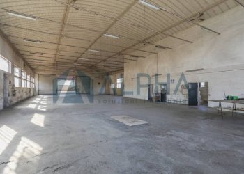 Magazzino - Shed via Andrea Dragoni, Forlì - photo 15